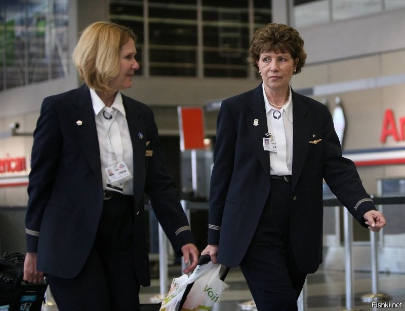 В American Airlines их полно.