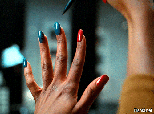 Это было еще задолго до 5 элемента придумано - фильм "Вспомнить всё", оригинал!