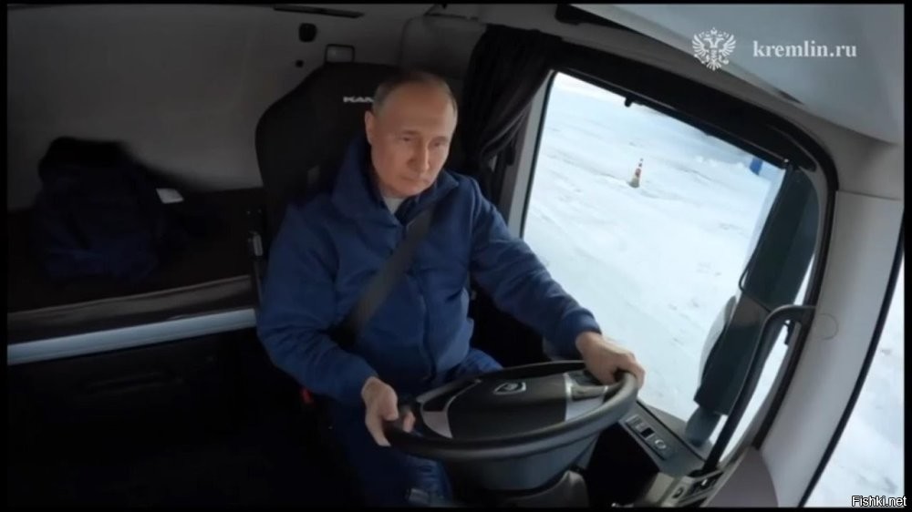 Как на МКАДе убирают снег