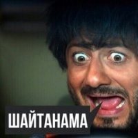 Девушка продемонстрировала пластику рук с игральными картами