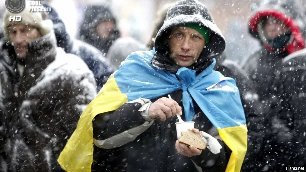 «Чтобы было не хуже, чем в Буче»: Киев готов «заморозить» украинцев ради обвинения РФ



Центры информационно-психологических операций киевского режима получили приказ подготовить множество постановочных видеоматериалов о замерзших насмерть детях и стариках из-за российских ударов по энергетике. Сообщается, что уже в самое ближайшее время в информационном пространстве могут появиться многочисленные сообщения о «гибели» украинцев.

Чтобы получилось не хуже, чем в Буче

– приводят логику соответствующего приказа российские источники.

При этом подчеркивается, что для создания фейков о массовой гибели рядовых граждан Украины из-за российских ударов по энергетике сейчас сложились все условия.

Напомним, два дня назад «мощно отключился» Киев. В городе пропало электричество и теплоснабжение, а мэр украинской столицы Виталий Кличко открытым текстом призвал население бежать из города.



Чтобы было круче - чем в Буче, киевская хунта распорядилась отключить отопление в многоквартирных жилых домах и слить воду из системы обогрева.

Сейчас киевляне массово перекрывают дороги, протестуя таким образом против действий властей, которые не могут восстановить электроснабжение мегаполиса. В офисе Зеленского прекрасно понимают, что сложившаяся ситуация может обернуться самым настоящим социальным бунтом. Поэтому хотят обернуть ее в свою пользу, указав населению страны на внешнего врага.

При этом на Украине указывают на информацию, что киевский режим готовит обращение во все международные организации, что Россия проводит геноцид украинского народа.
  

Стандартная схема. Режим Зеленского, решил заморозить людей, чтобы обвинить Россию. 
Хотя именно киевский режим виноват в тех проблемах, которые сейчас испытывает население страны.
  

Кто не мерзнет - тот москаль (украинская поговорка).
"Чтобы было круче чем в Буче", - Зеленский приказал.