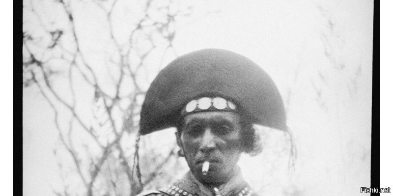 Шапка не та.