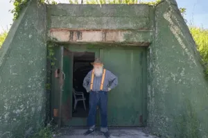 Жаль, бункер не показали детальнее.