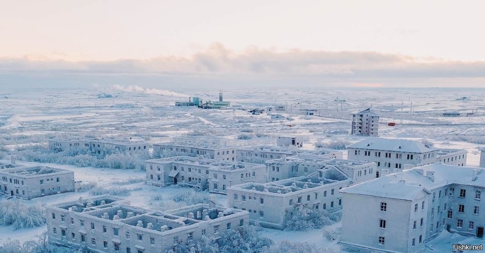 Выбирай любую.
Поселок на мысе Шмидта.
Или в районе Воркуты...