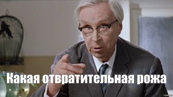 Тракторист завалил камеру снегом