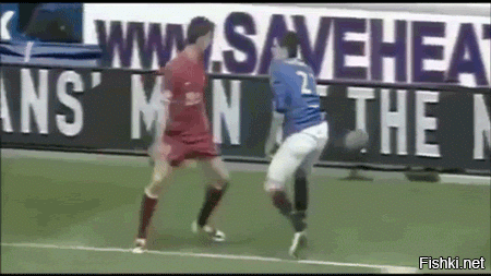 Разве это драка? Вот в футболе кровожадные баталии, на носилках уносят.