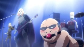 Буддийский монах на концерте металлистов