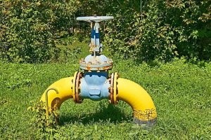 Там внутри кран. Чисто Андорру от газа отключать.