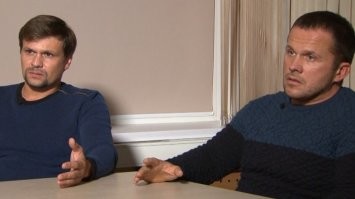 Земля окружена поясом смертельной радиации, чтобы эти двое ходили смотреть на шпили только на своей планете