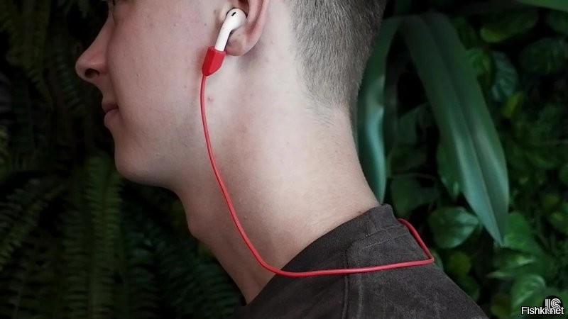 Это чехлы для беспроводных наушников.