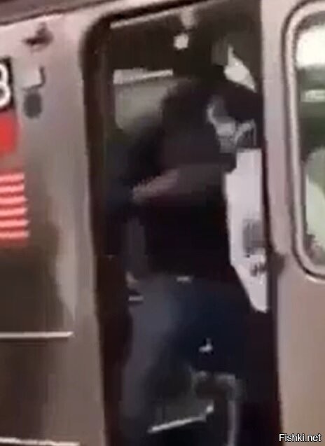 Редкий случай, когда я за негру топлю!