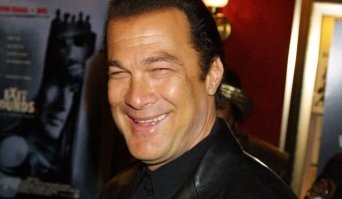 Стивен Сигал выставил на продажу свой особняк на Рублёвке