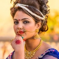 А ещё, когда индусу холодно, у них на лбу термометка начинает проявляетмя