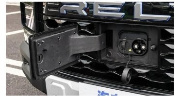 Ну не знаю... 
Я бы не стал размещать розетку на морде. 
Хоть там и уплотнитель на крышке, но всё же, вся вода, грязь, снег туда летят.