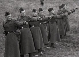 Ого, больше половины - левши.