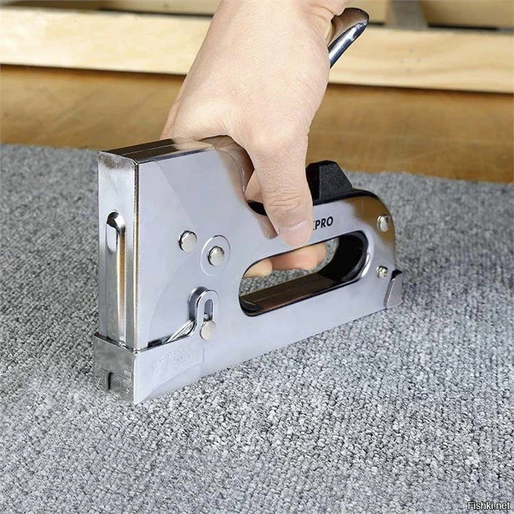 Американский боксер лишился парика во время боя