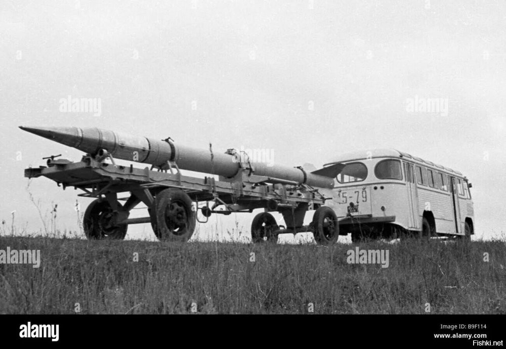 Эмм... одноступенчатая, твердотопливная ракета с классическими аэродинамическими рулями, для вертикальных пусков на высоту около 100 км. Одним словом эти чудо-разработчики заново изобрели старую добрую геофизическую ракету MР-12, которая успешно летала с начала шестидесятых по конец девяностых, пока на смену ей не пришла улучшенная МН-300.