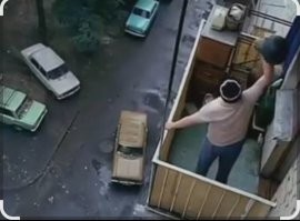 Когда муж знает, как поднять настроение