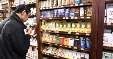 В Китае уже давно мода на продукты из РФ, если ранье, это был шоколад и мороженое, то сейчас даже в небольших магазинах выбор огромный.