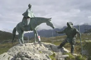 Справедливости ради - памятник Суворову в Швейцарии есть. И да Суворов - отец Швейцарской современной государственности.