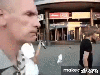 Стычка на олимпийском керлинге: швед и канадец поспорили из‑за касания камня