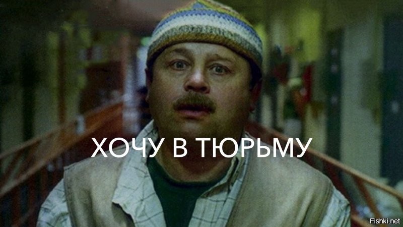 В Новосибирске мужчину задержали, когда он неспеша разбирал банкомат