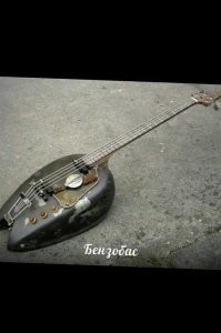 30+ самых безумных гитар в истории рок-музыки