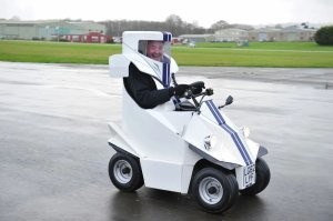 ну это монстр.. в
вот классный мотомобиль