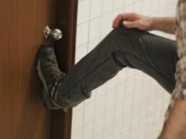 как говорят  - ворвался с ноги )))