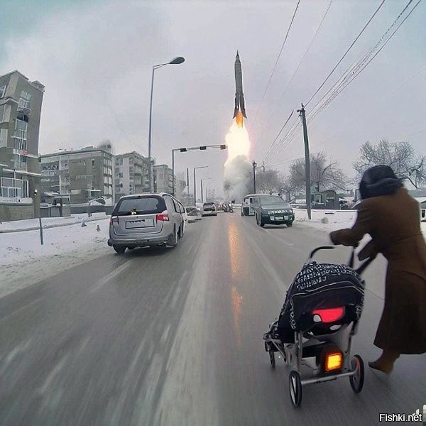Коляска со стоп-сигналом... Круто