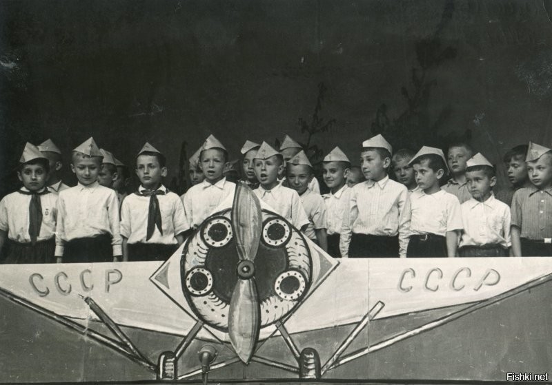 Пионерский лагерь Тучково. Московская область. 30 июня 1958г.