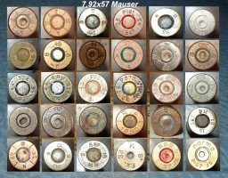 Стандартный патрон состоит из:
- гильза (бывают разные)
- пуля (бывают разные)
- капсюль (бывают разные)
- порох (бывает разный)
))
Стандартное клеймение находится на донце гильзы (обычно - год выпуска, материал исполнения гильзы и код завода/заказчика). Пример - на фото. Пуля (в стандартном исполнении) не имеет клейм, но назначение, форма и содержимое пули (свинец, твердосплавный сердечник, воспламеняющее вещество или даже кристалы газа - и такие были) может рассказать многое о самом боеприпасе.