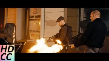 Мужчина напал с ножом на полицейских в США