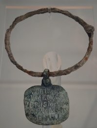 Вот вам обруч безо всяких чипов, и управляли - мама  не горюй!