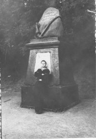 Дядька мой. 1955 год. Служил водолазом на ТОФ. Сначала в Порт-Артуре, потом перевели на Камчатку.