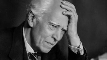 Роботы показали шоу боевых искусств у Храма Неба