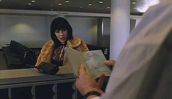 Мадам-невидимка: россиянка снова обманула ФБР и бесплатно улетела из Нью-Йорка в Милан