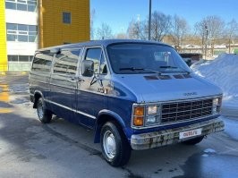 Ну вообще по классике для похищений - это Додж (так называемый RapeMobile)