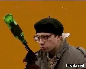 Клише из фильма: мужчина проверил миф о подушке в качестве глушителя