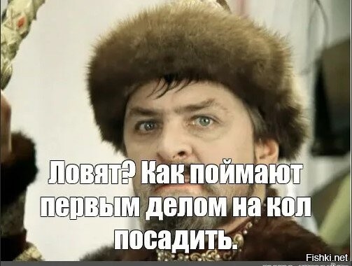 Возмутительное поведение мужчины в подъезде жилого дома