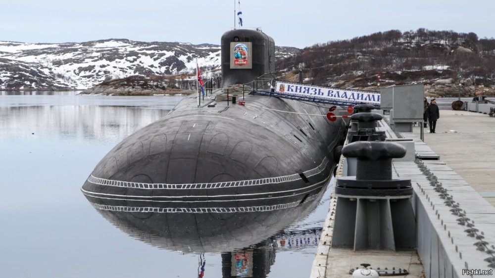 А это, полагаю, его брат-близнец, как в одном старом фильме про близнецов?