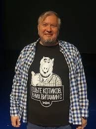 Кому интересно, это всё отрывки из рассказов Алексея Водовозова. У него много смешного.