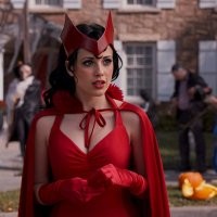 А мне больше вот такая алая ведьма нравится :)