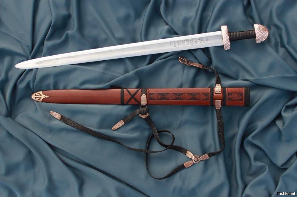 А вот новодел даже с клеймом ULFBERHT