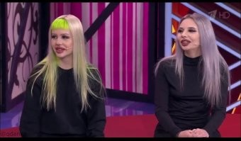 Судя по качеству упаковки, которую видно даже на таком отвратительного качества фото к следующему празднику еще и Бугатти подарят кому нибудь