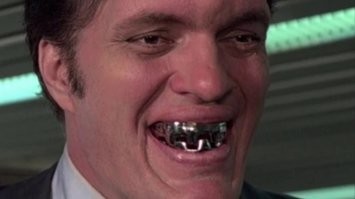 Большая тарелка улыбатора