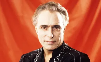 Ну... За ним такого не замечалось...