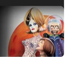 В Китае набирает популярность необычный тренд — увеличение формы головы