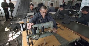 ..сколько еще на работе сидеть осталось?
