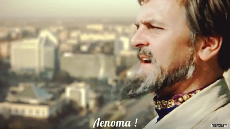 Механизированная обрезка деревьев возле ЛЭП с вертолёта